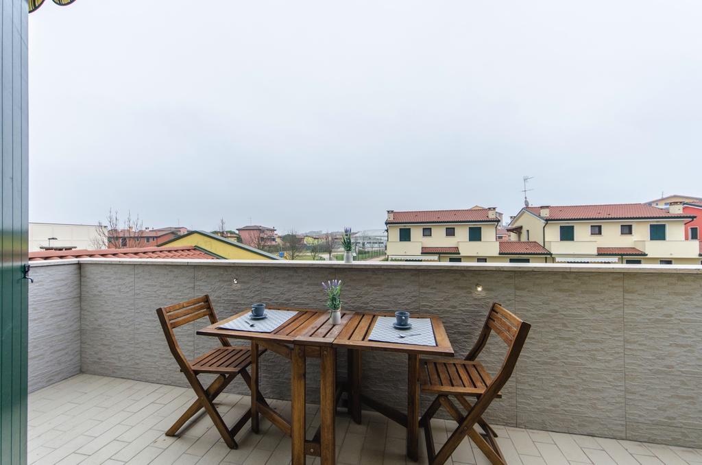 Residence Villaggio Dei Fiori Con Piscina E Posto Spiaggia Incluso กาออร์เล ห้อง รูปภาพ
