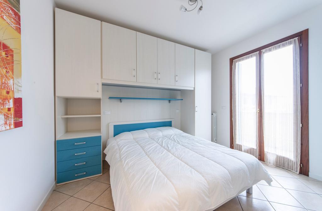 Residence Villaggio Dei Fiori Con Piscina E Posto Spiaggia Incluso กาออร์เล ห้อง รูปภาพ